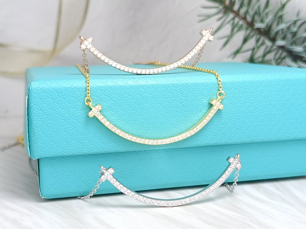 [Dawnora Jewelry]BIG SMILE PEDANT DIAMOND NECKLACE