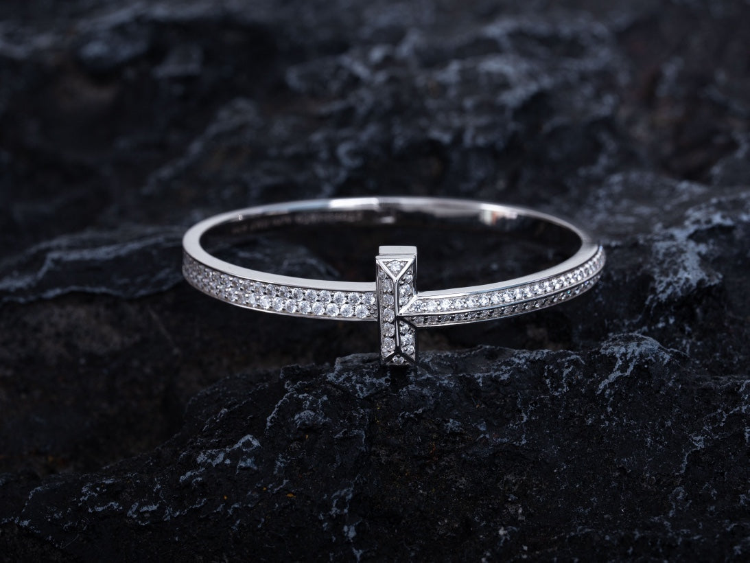 [Dawnora Jewelry]WIDE DIAMONDS HINGED BANGLE SILVER