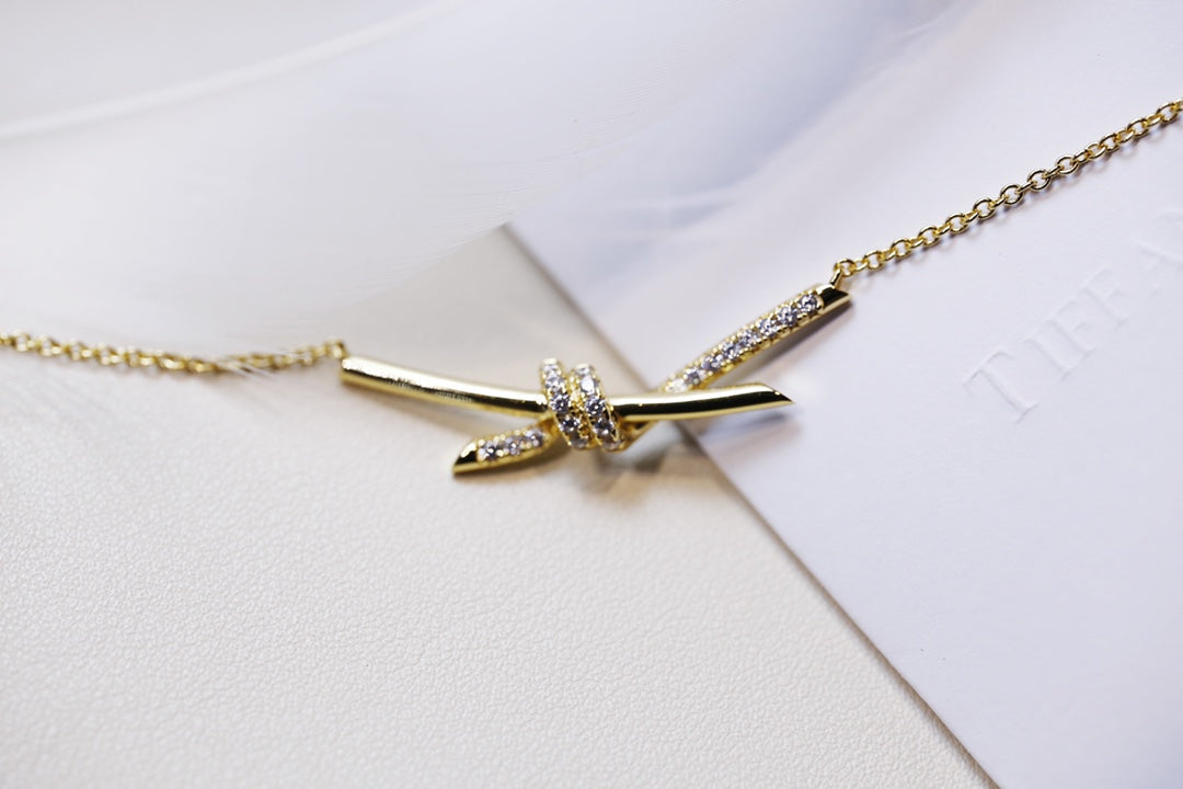 [Dawnora Jewelry]KNOT NECKLACE GOLD DIAMONDS