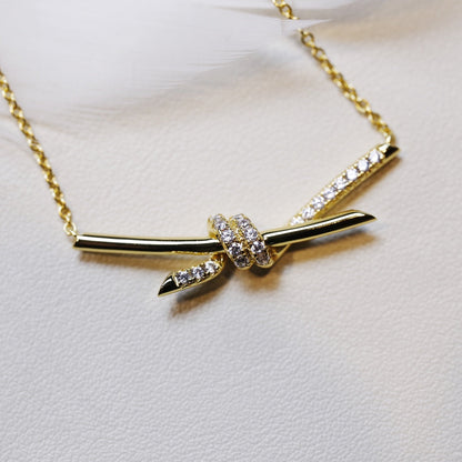 [Dawnora Jewelry]KNOT NECKLACE GOLD DIAMONDS