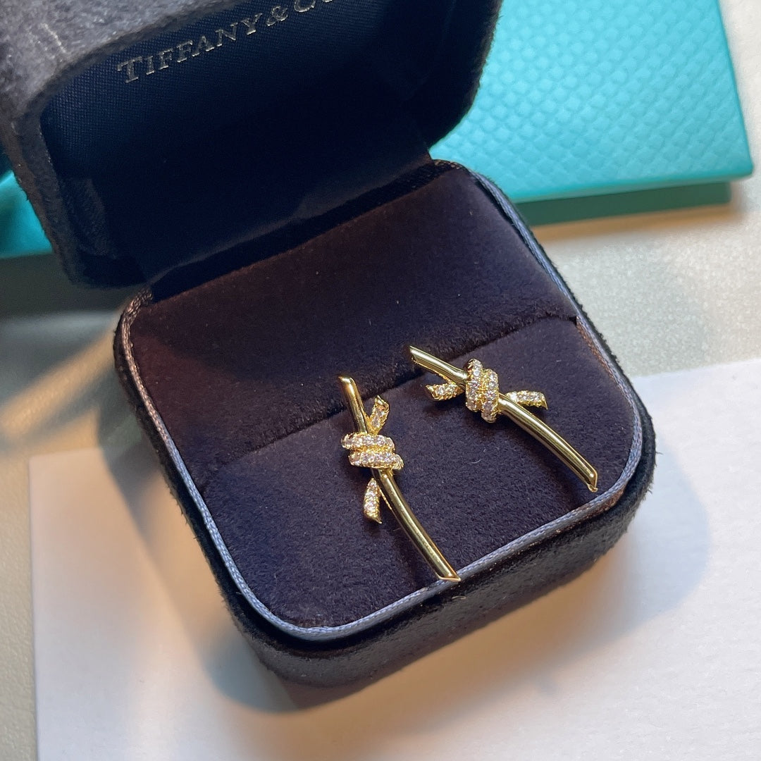 [Dawnora Jewelry]KNOT EARRINGS GOLD DIAMOND