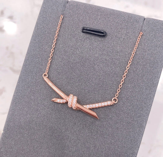 [Dawnora Jewelry]KNOT NECKLACE DIAMONDS