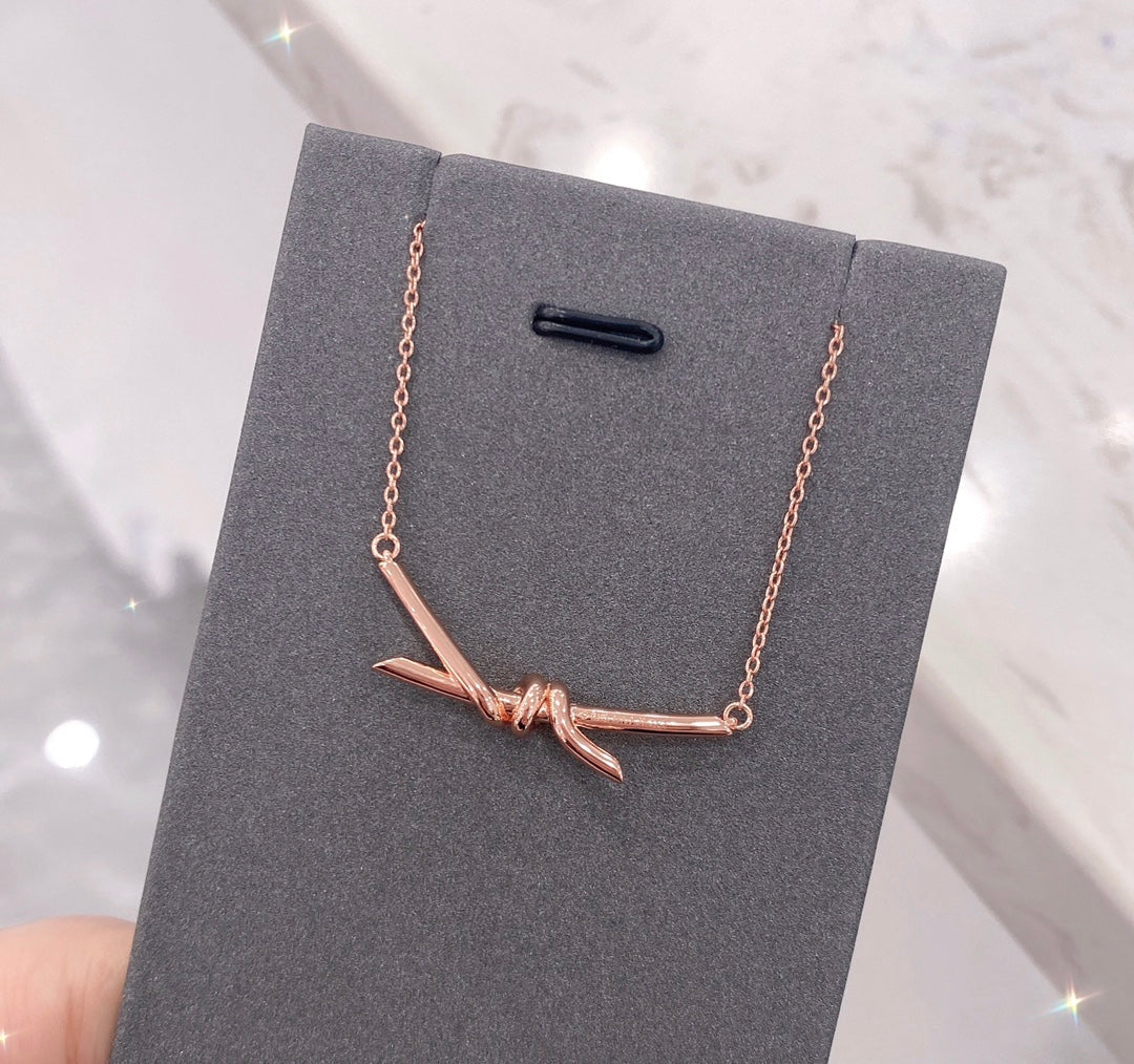 [Dawnora Jewelry]KNOT NECKLACE DIAMONDS