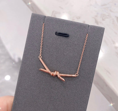 [Dawnora Jewelry]KNOT NECKLACE DIAMONDS