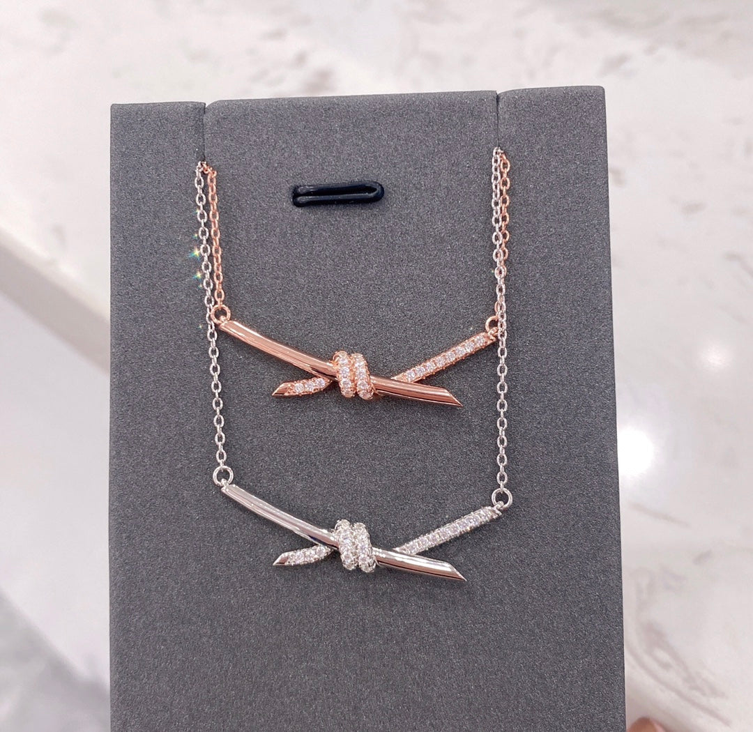 [Dawnora Jewelry]KNOT NECKLACE DIAMONDS
