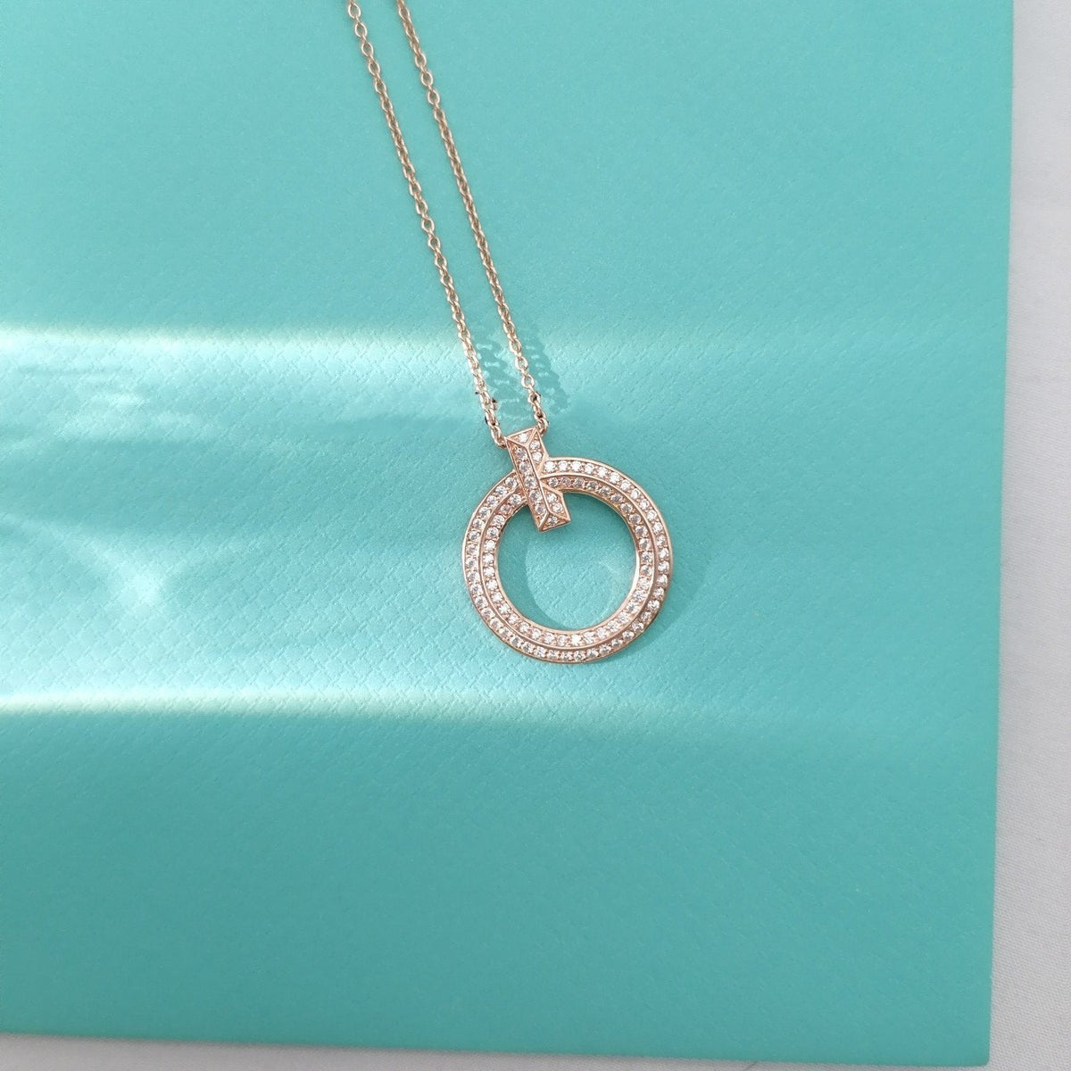 [Dawnora Jewelry]T WIRE PEDANT DIAMOND NECKLACE