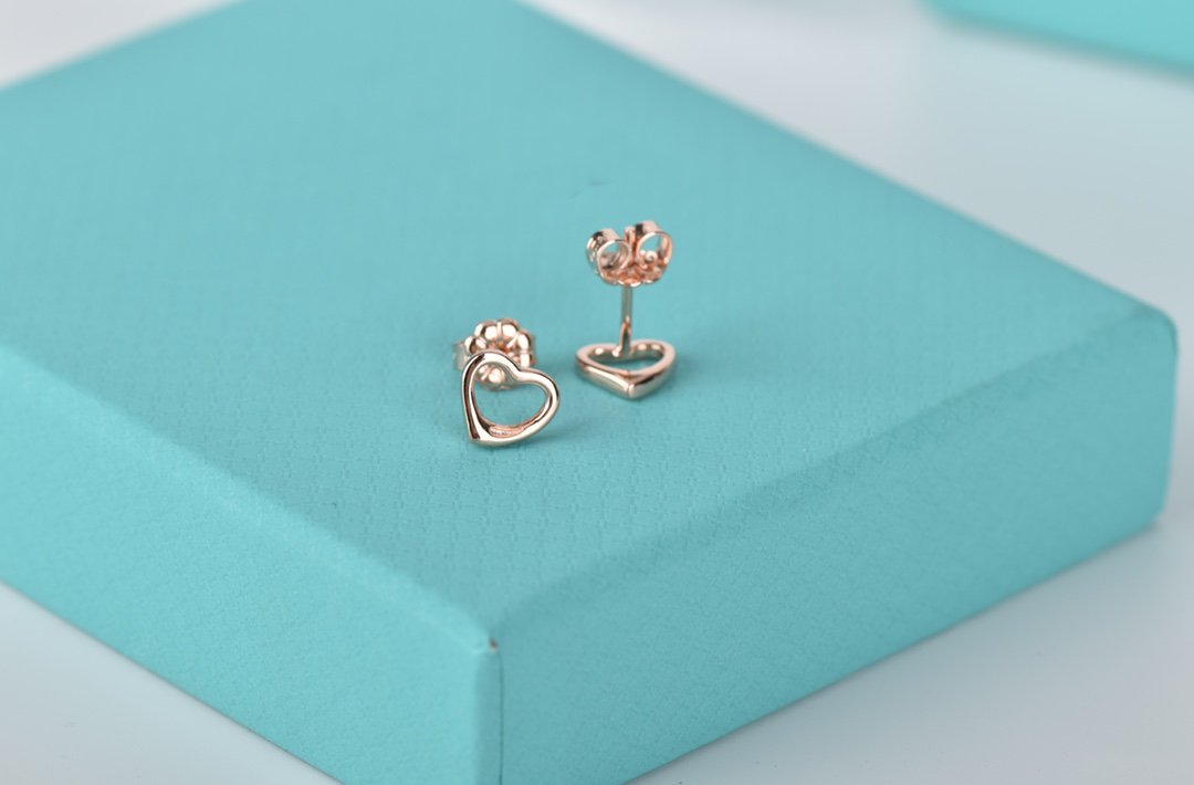 [Dawnora Jewelry]OPEN HEART STUD EARRINGS
