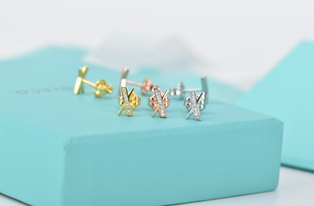 [Dawnora Jewelry]ATLAS DIAMOND STUD EARRINGS