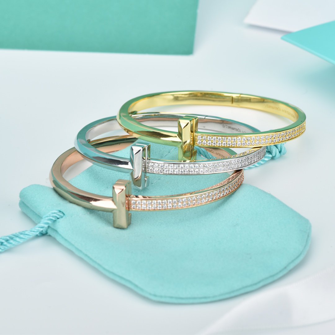 [Dawnora Jewelry]WIDE DIAMONDS HINGED BANGLE