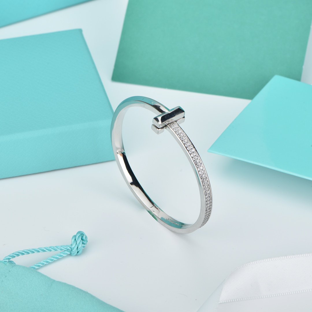 [Dawnora Jewelry]WIDE DIAMONDS HINGED BANGLE