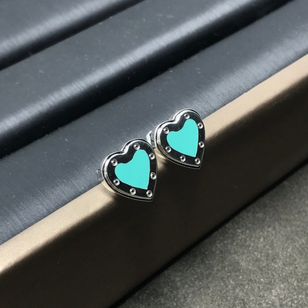 [Dawnora Jewelry]HEART STUD SILVER EARRINGS