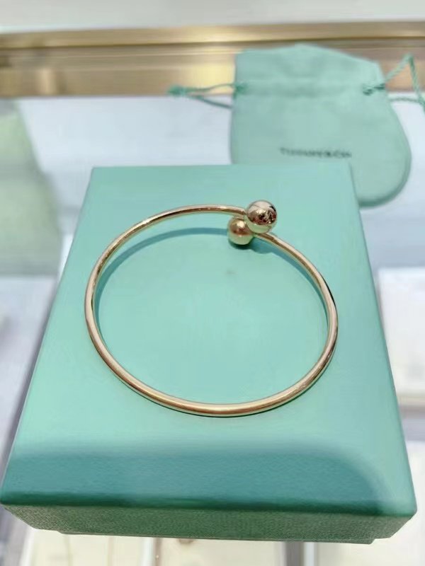 [Dawnora Jewelry]CITY HARDWEAR BALL BYPASS BRACELET