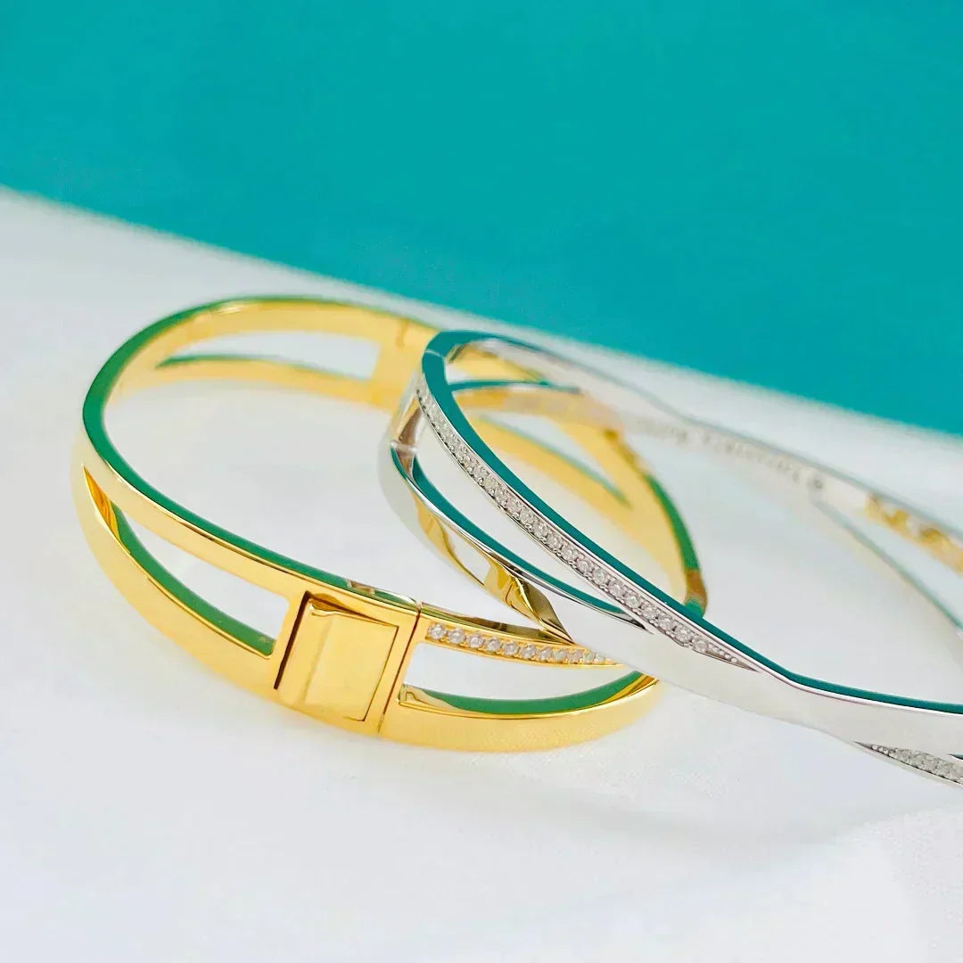 [Dawnora Jewelry]NARROW HINGED BANGLEIN WITH DIAMONDS SMALL