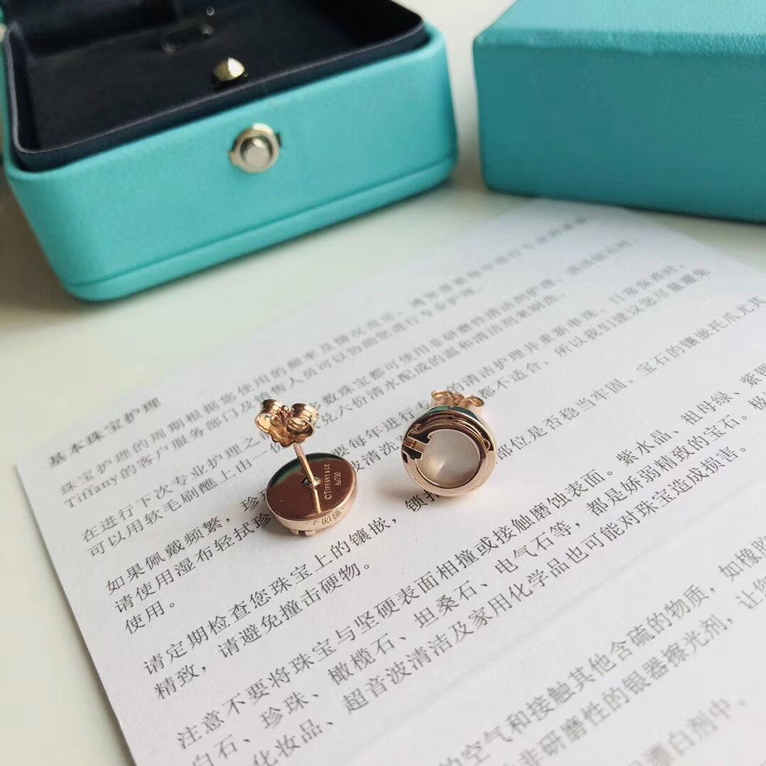 [Dawnora Jewelry]PEARL CIRCLE EARRINGS MOTHER