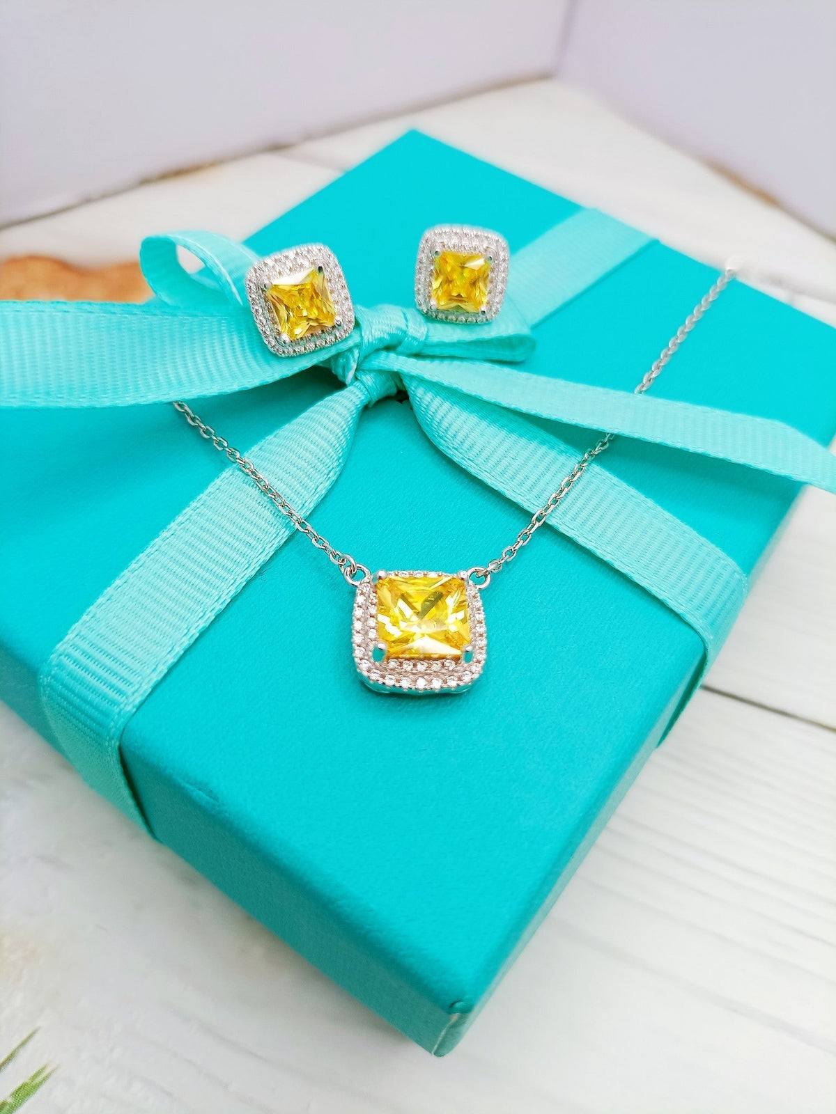 [Dawnora Jewelry]SPARKLERS CITRINE GEMSTONE PENDANT NECKLACE STERLING SILVER