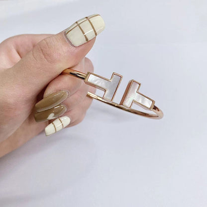 [Dawnora Jewelry]T WIDE MOP OPEN BRACELET