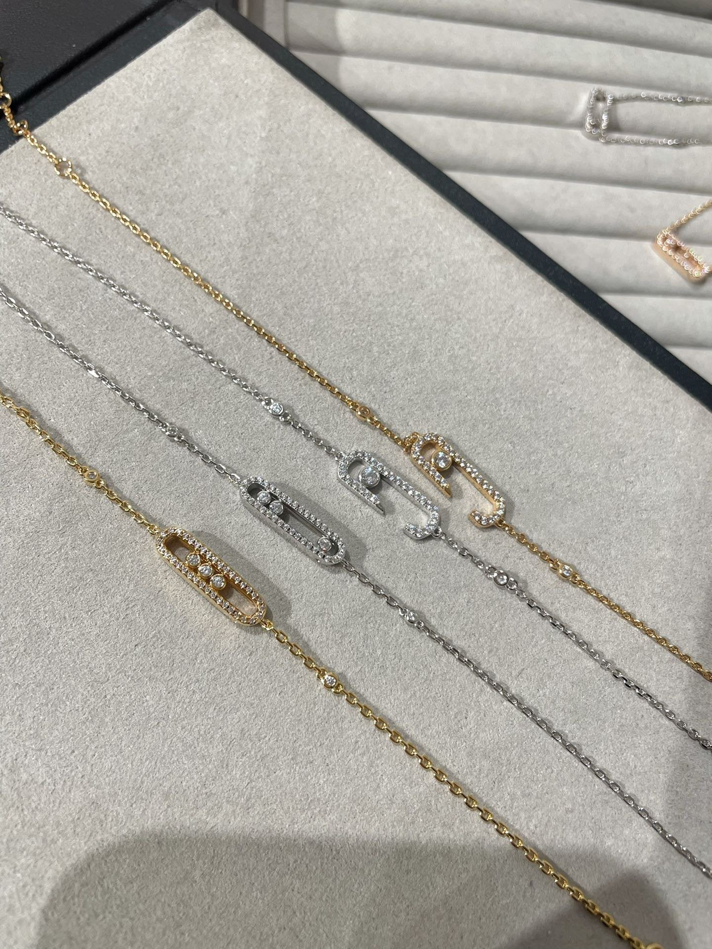 [Dawnora Jewelry]BABY MOVE DIAMOND BRACELET