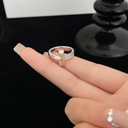 [Dawnora Jewelry]T WIDE DIAMOND RING