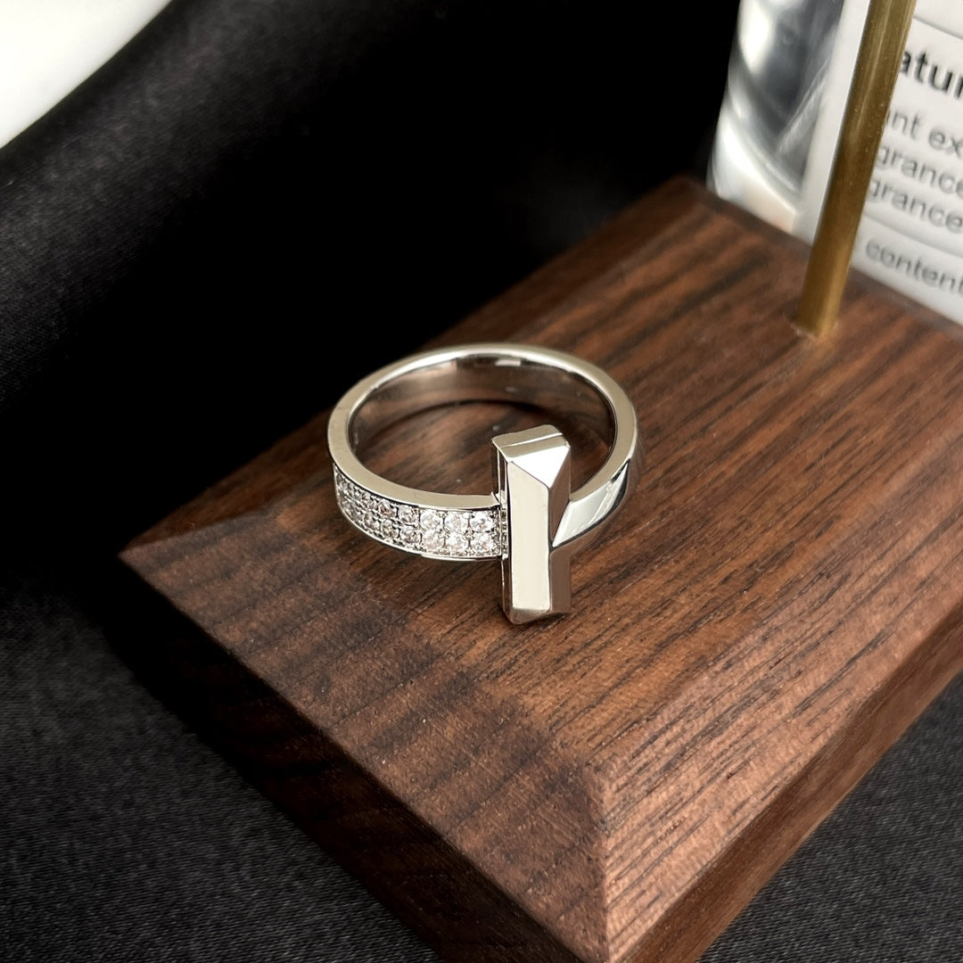 [Dawnora Jewelry]T WIDE DIAMOND RING