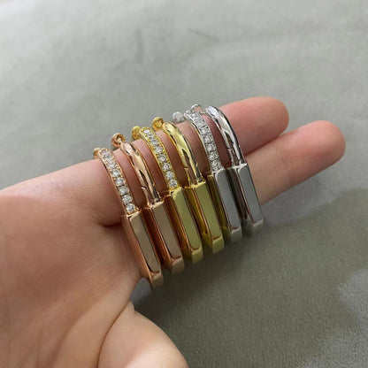 [Dawnora Jewelry]LOCK MEDIUM DIAMNOND EARRINGS