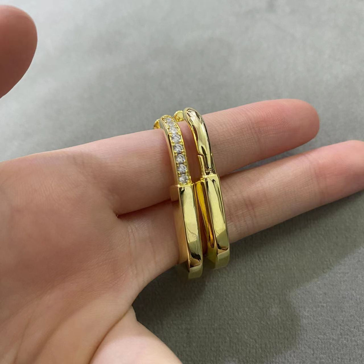 [Dawnora Jewelry]LOCK MEDIUM DIAMNOND EARRINGS