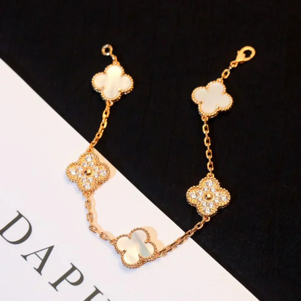 [Dawnora Jewelry]CLOVER WHITE PEARL MOP 5 MOTIF BRACELET COLLECTION