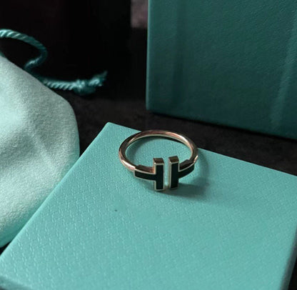 [Dawnora Jewelry]T SMALL ONYX PINK GOLD RING