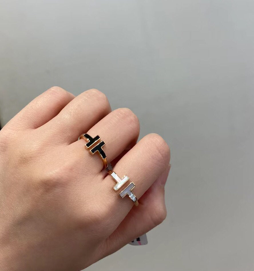 [Dawnora Jewelry]T SMALL ONYX PINK GOLD RING