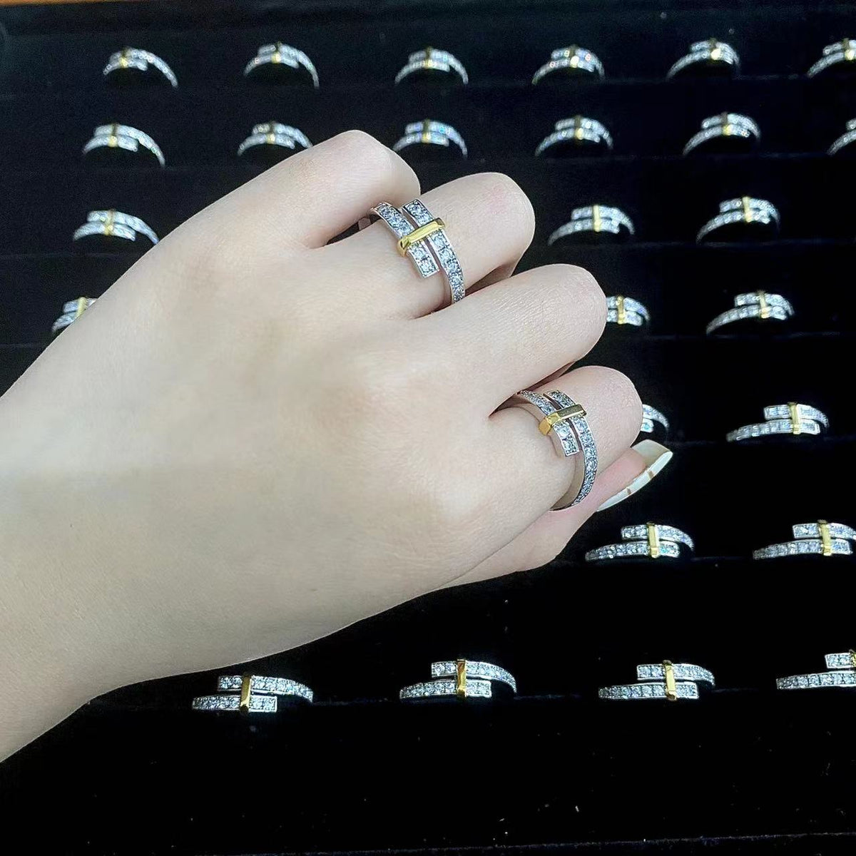 [Dawnora Jewelry]EDGE GOLD SILVER DIAMOND RING