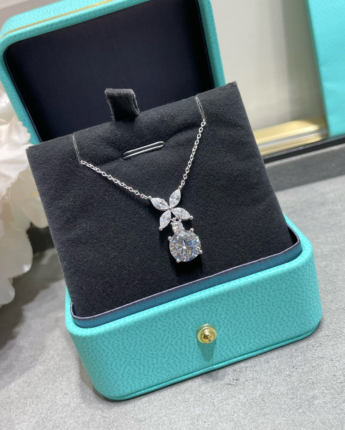 [Dawnora Jewelry]VICTORIA PENDANT SILVER DIAMOND NECKLACE