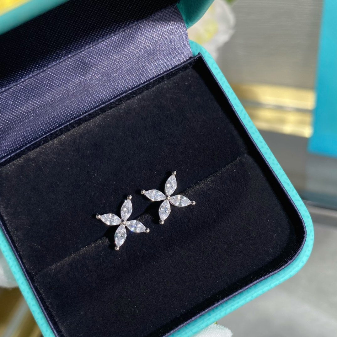[Dawnora Jewelry]VICTORIA SILVER DIAMOND STUD MINI EARRINGS
