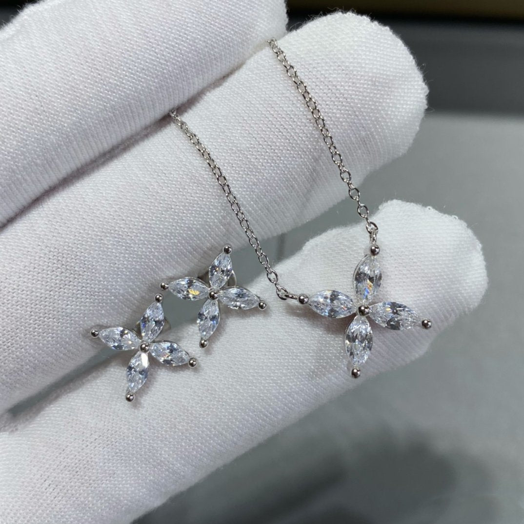 [Dawnora Jewelry]VICTORIA SILVER DIAMOND STUD MINI EARRINGS