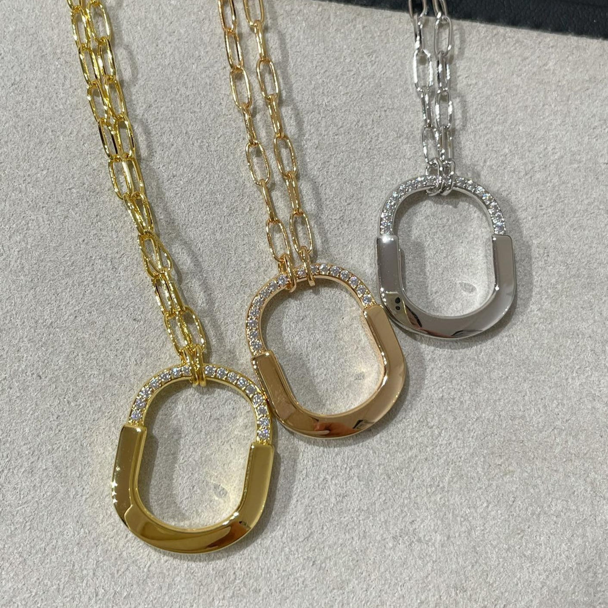 [Dawnora Jewelry]LOCK MEDIUM PENDANT DIAMOND NECKLACE