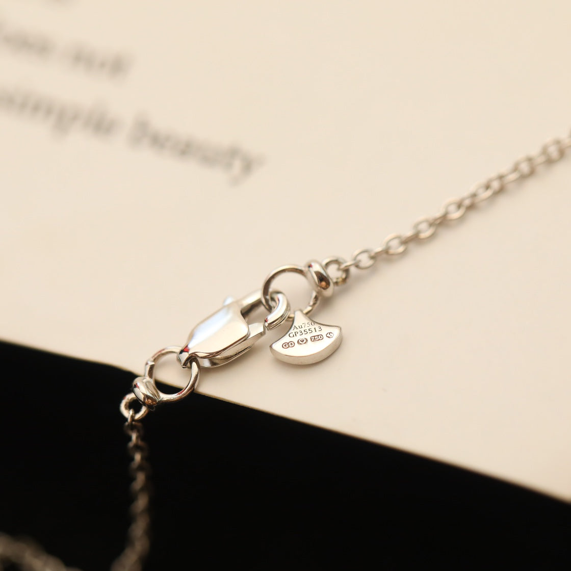 [Dawnora Jewelry]]wild flower diamond line pendant