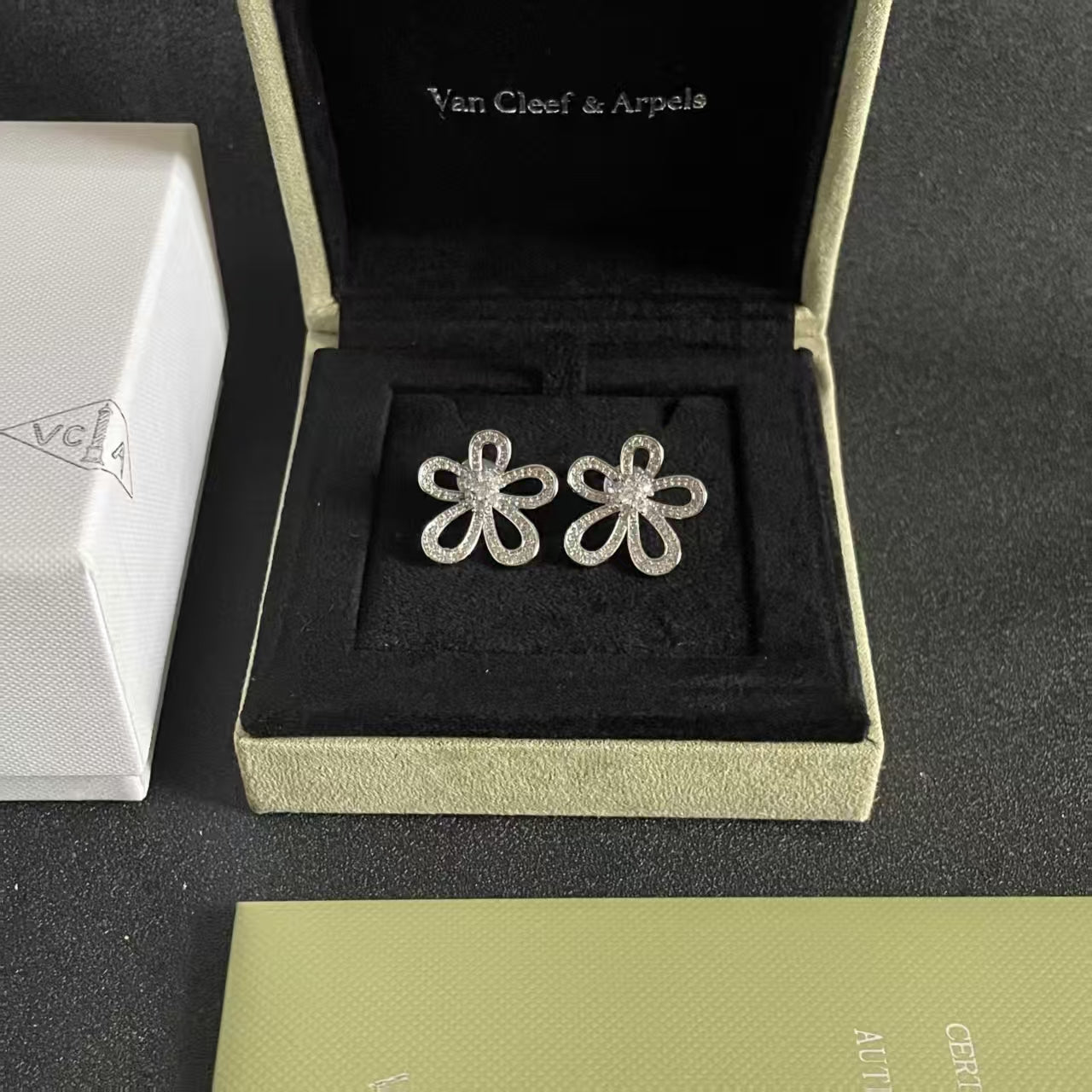[Dawnora Jewelry]Flowerlace Diamond EARRINGS