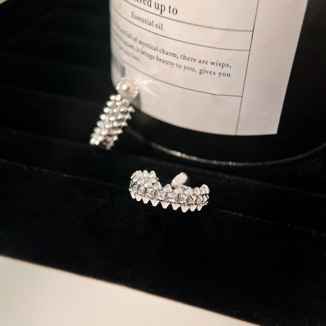 [Dawnora Jewelry]CLASH SMALL HOOP EARRINGS