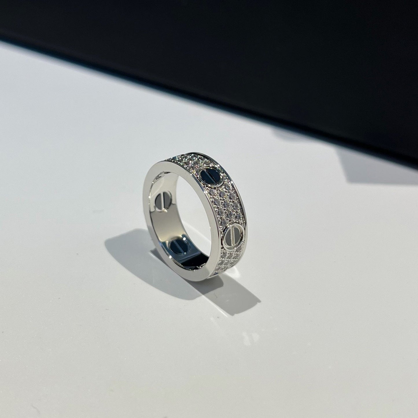 [Dawnora Jewelry]LOVE RING 5.5MM DIAMONDS PAVED CERAMIC