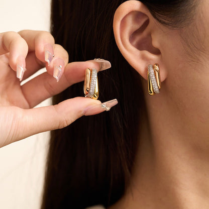 [Dawnora Jewelry]TRINITY HALF DIAMOND  CUSHION EARRINGS
