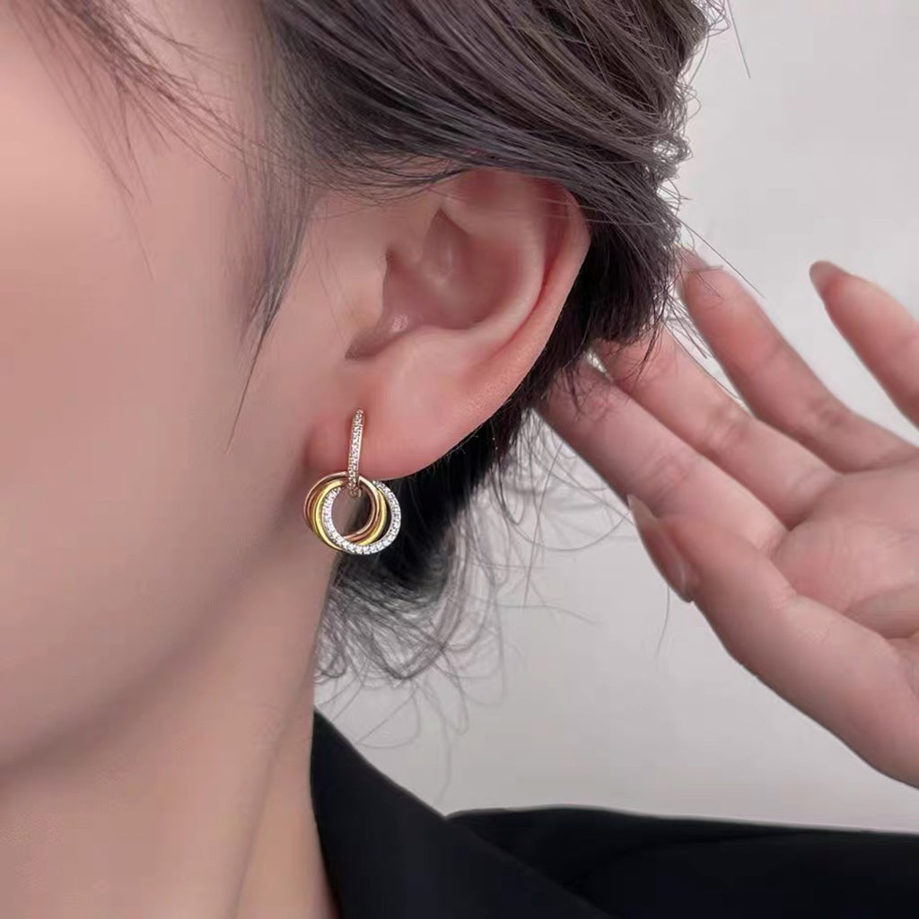 [Dawnora Jewelry]TRINITY HALF DIAMOND  EARRINGS