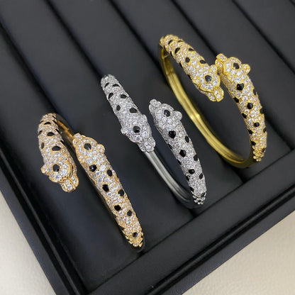 [Dawnora Jewelry]PANTHERE DOUBLE HEADED HALF DIAMOND OPEN BRACELET