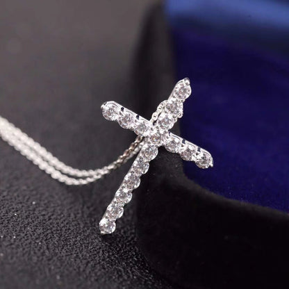 [Dawnora Jewelry]MOISSANITE STONE CROSS PENDANT NECKLACE SIMULATED DIAMOND CROSS CHOKER