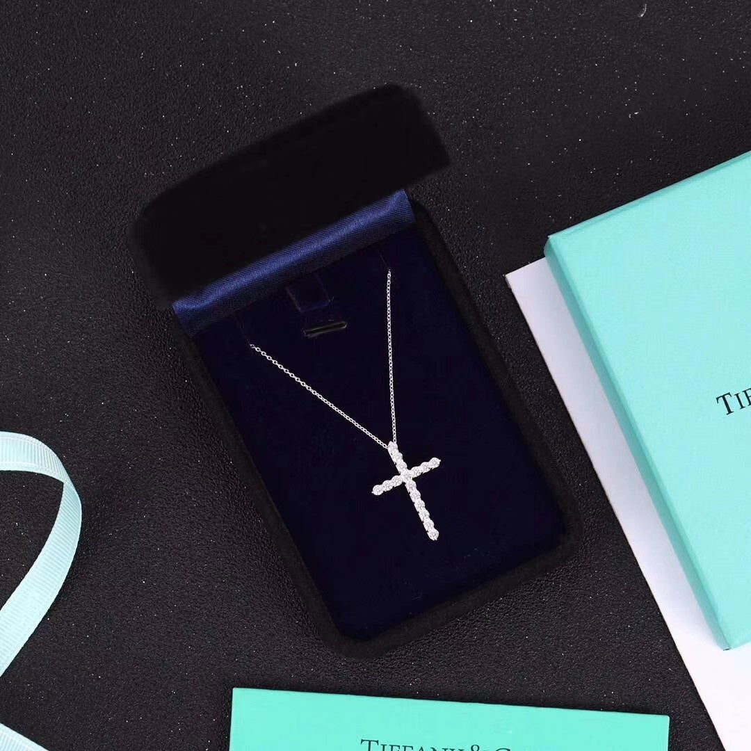 [Dawnora Jewelry]MOISSANITE STONE CROSS PENDANT NECKLACE SIMULATED DIAMOND CROSS CHOKER