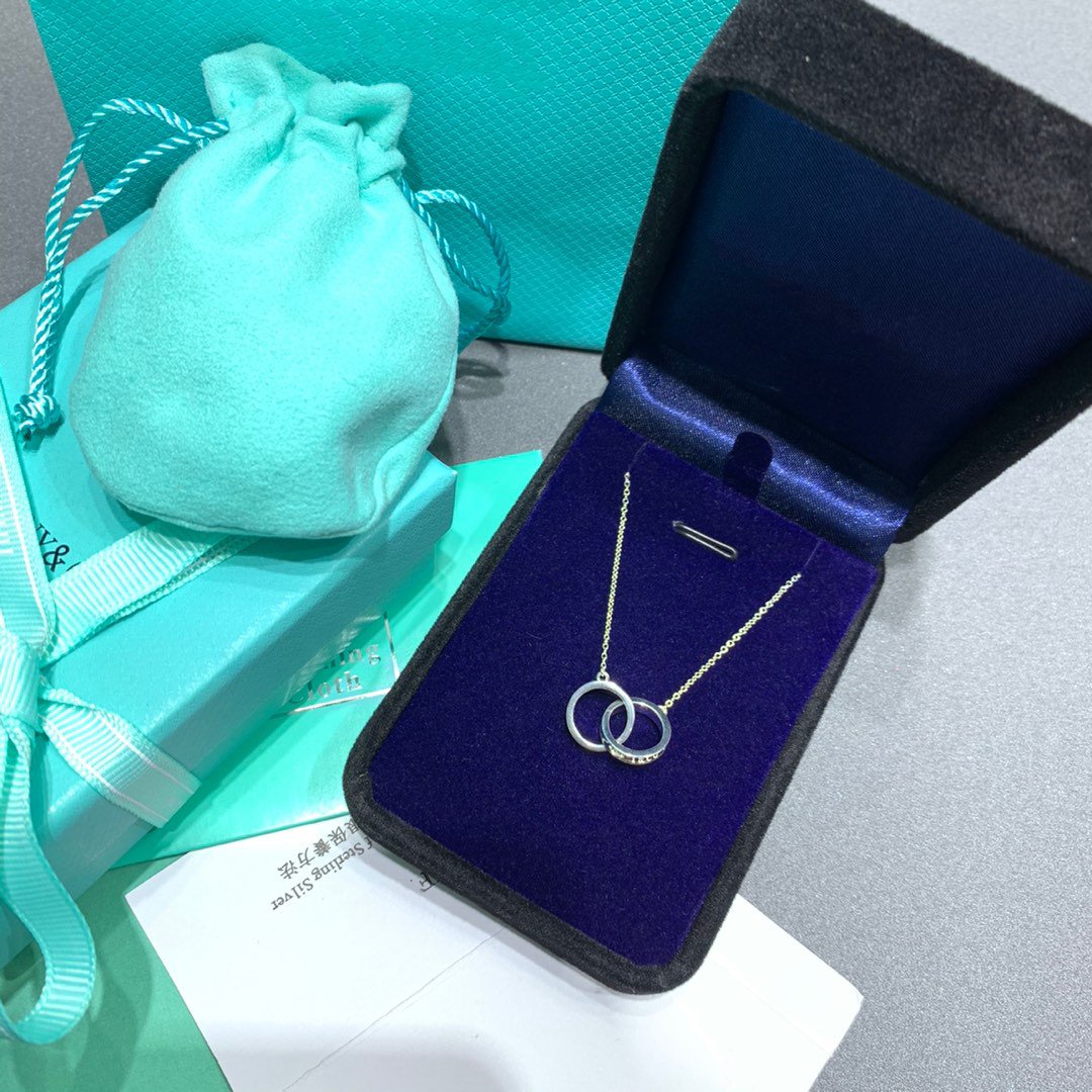 [Dawnora Jewelry]INTERLOCKING CIRCLES PENDANT SILVER SMALL NECKLACE