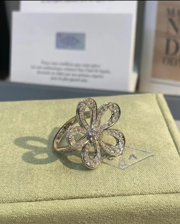 [Dawnora Jewelry]Flowerlace Diamond Ring