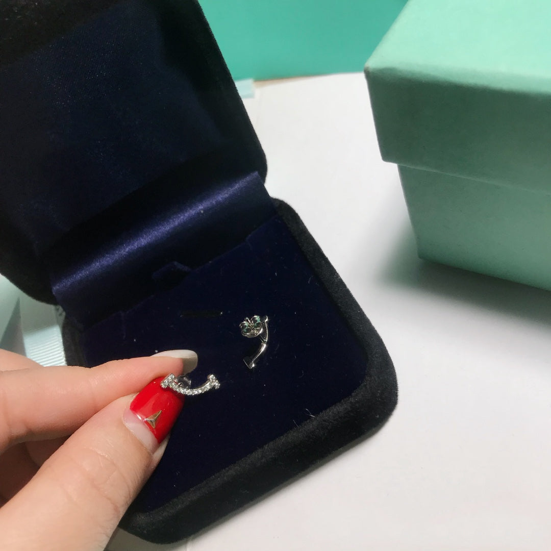 [Dawnora Jewelry]SMILE DIAMOND EARRINGS